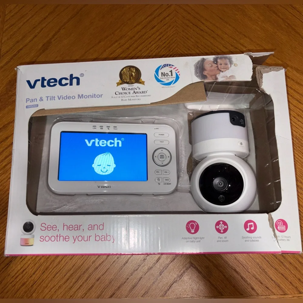 VTech White Video Monitor with Camera VM5263